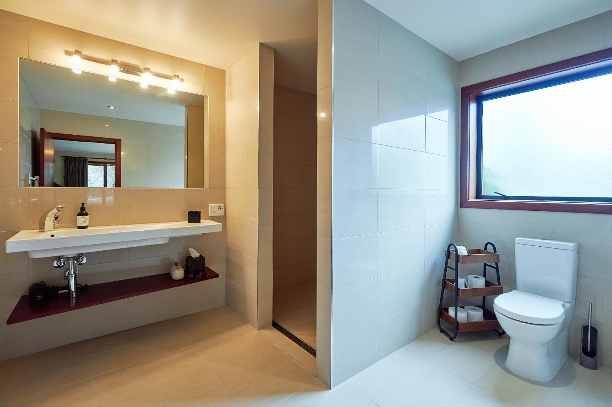 Glencree Luxury Chalets Кайкура Екстериор снимка